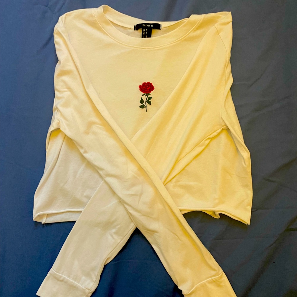 Size Medium, Forever 21 long sleeve Rose shirt, crop top